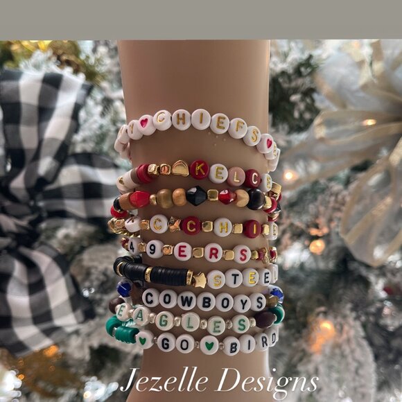 Longhorns Beaded Bracelet - Picture 2 of 4